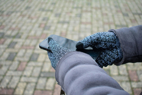 Gloves Fashion Guide: Types, Materials & Styling Tips
