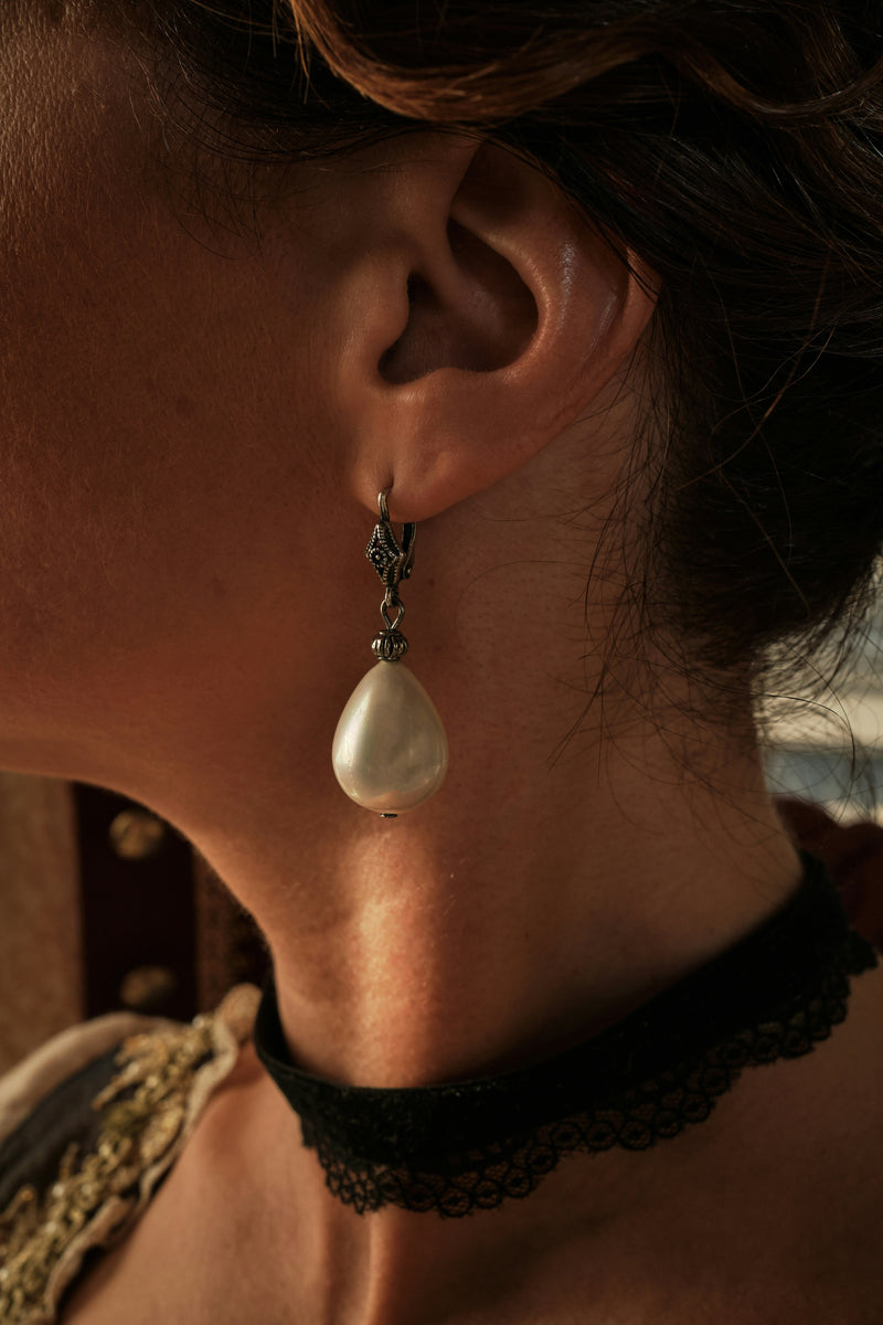 e12a - Earrings
