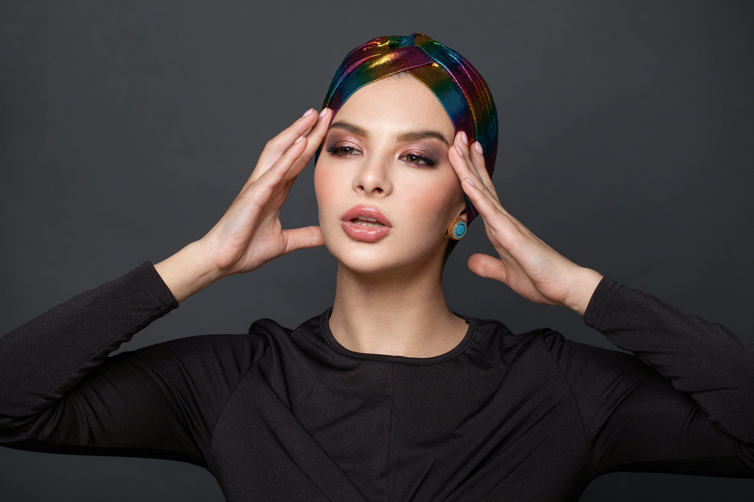 A09cb - The Women’s Hair Foulard Edit