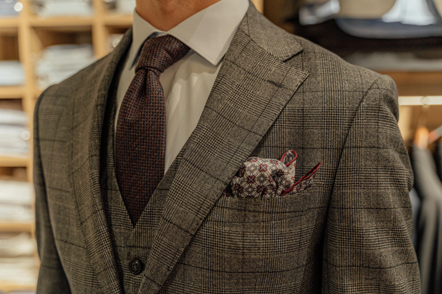 A05fa - The Men’s Pocket Square Edit