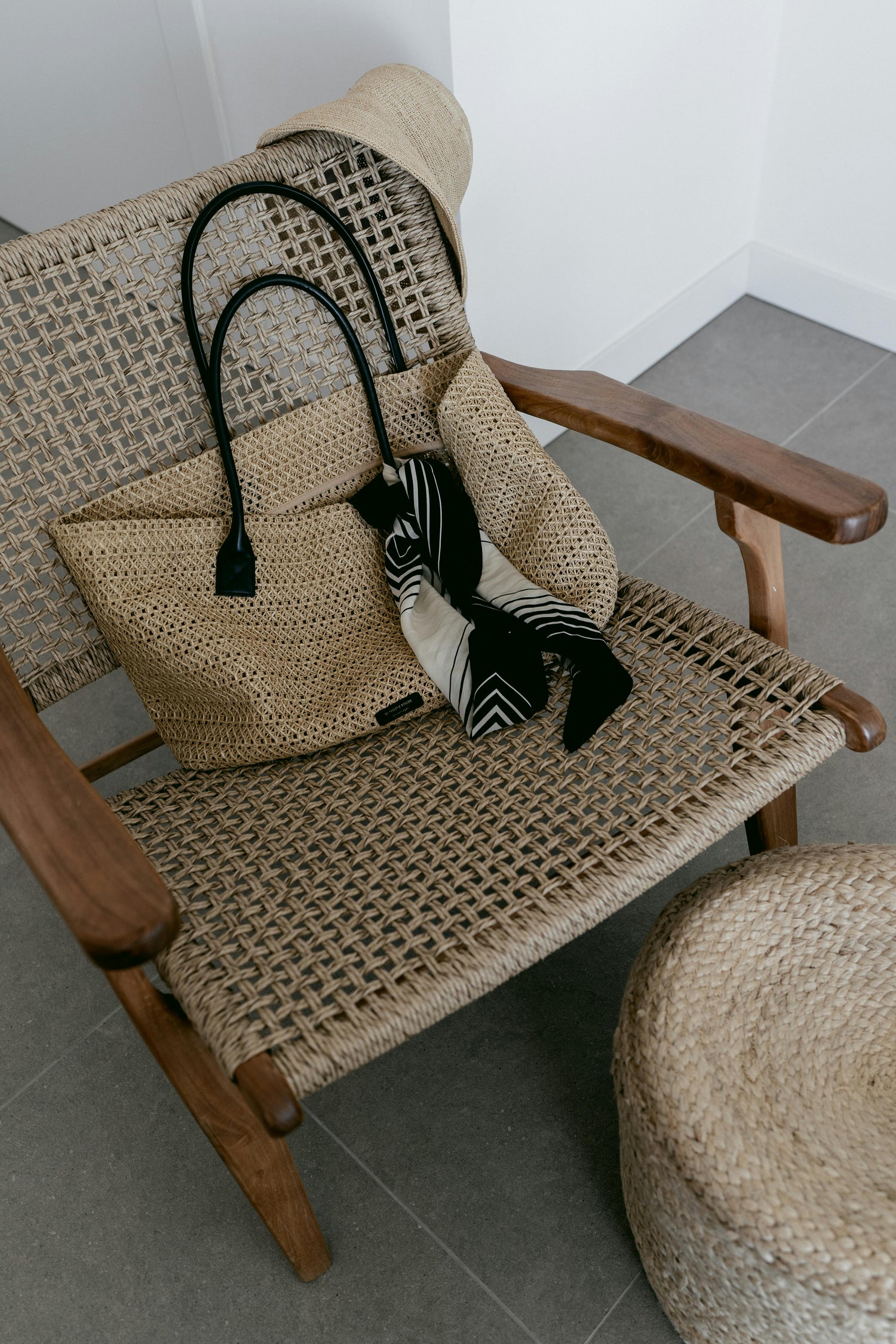 D01q - The Raffia Bag Edit