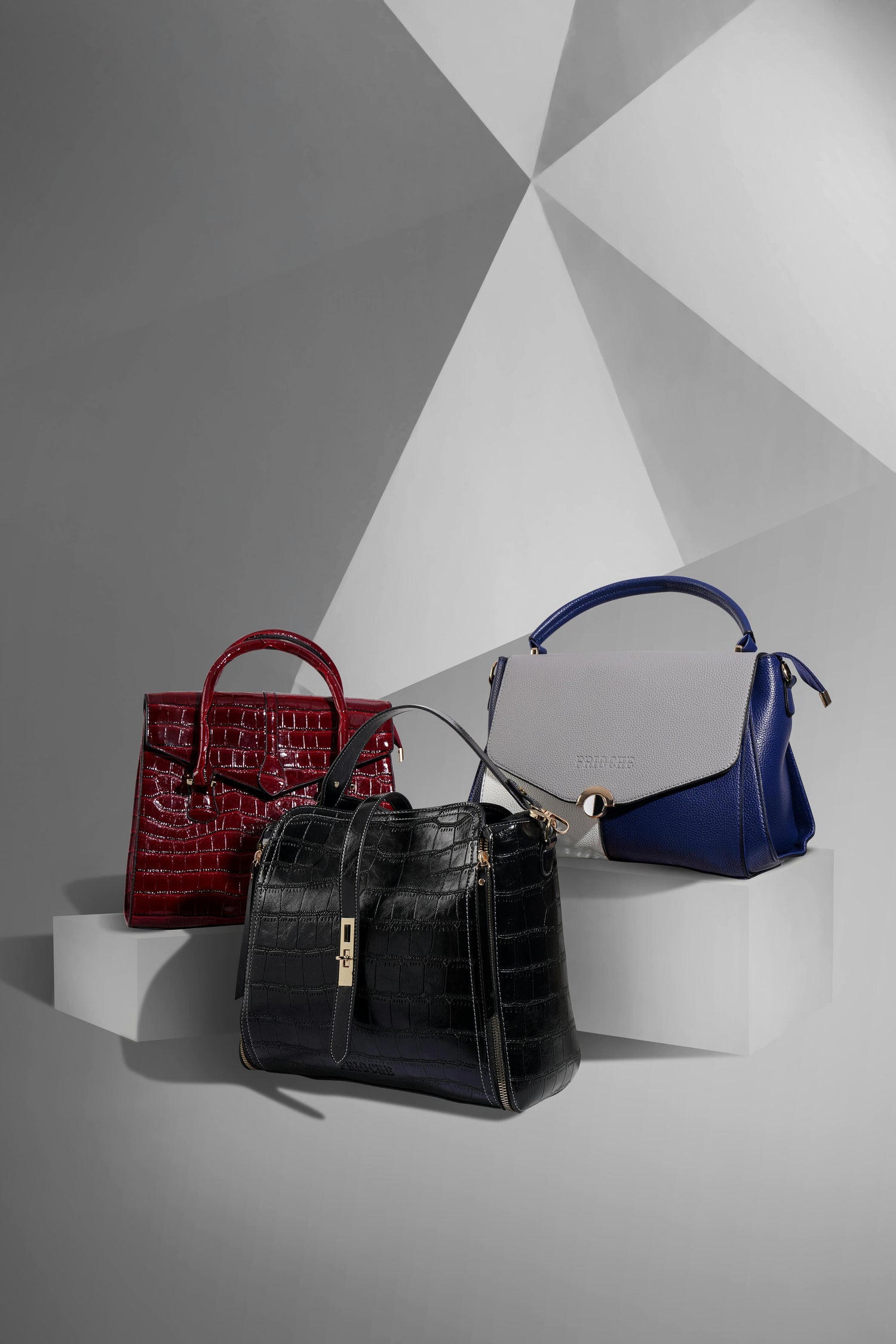 D01m - The Handbag Edit