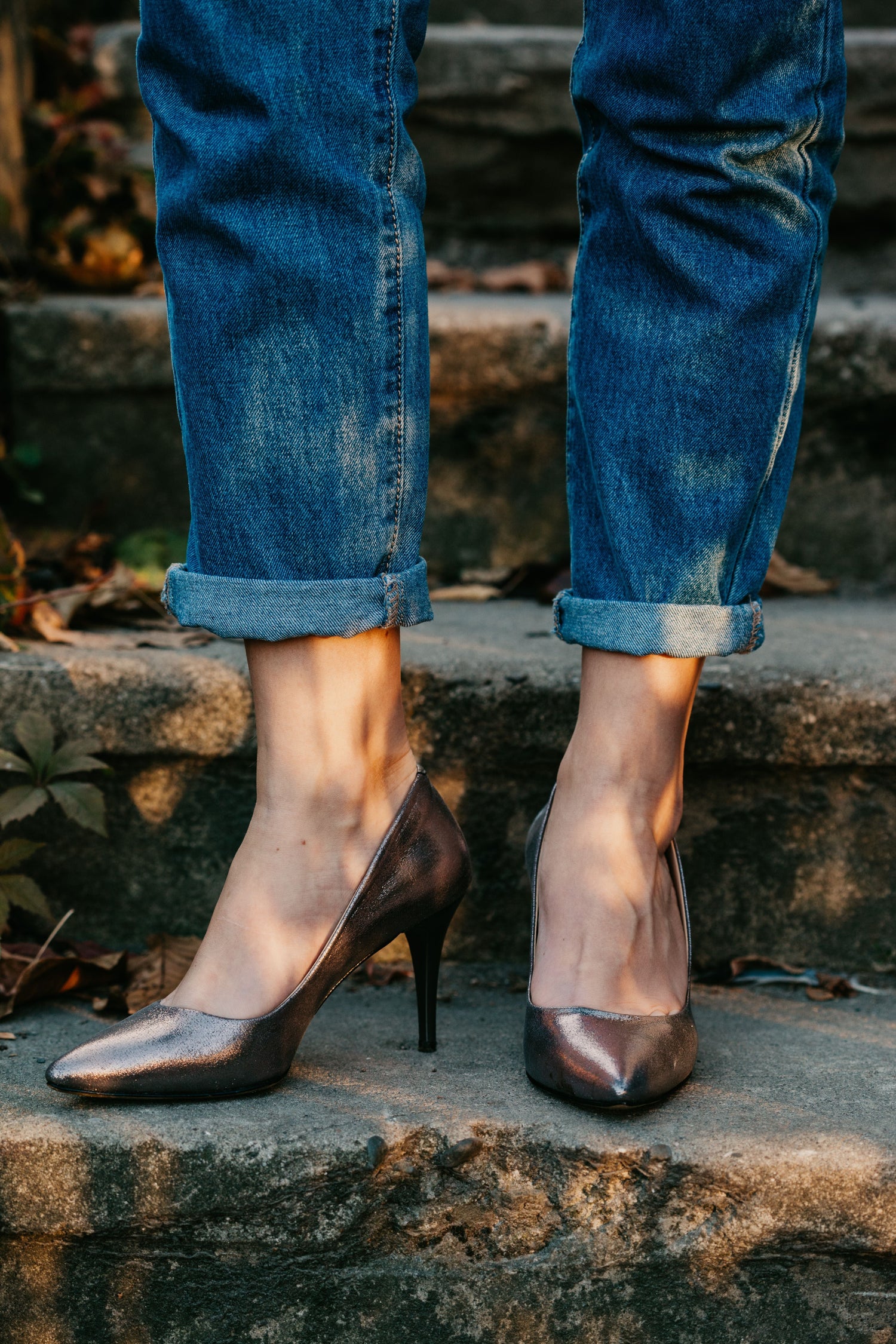 C05eb - The Mid-Heel Pump Edit