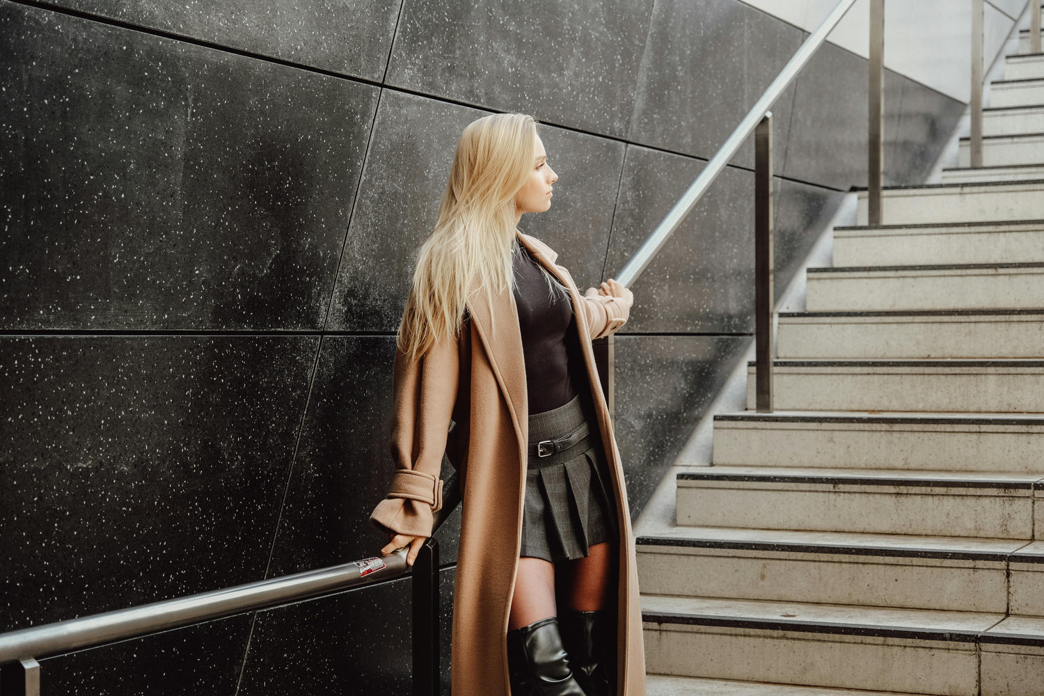 C04h - The Over-the-Knee Boot Edit
