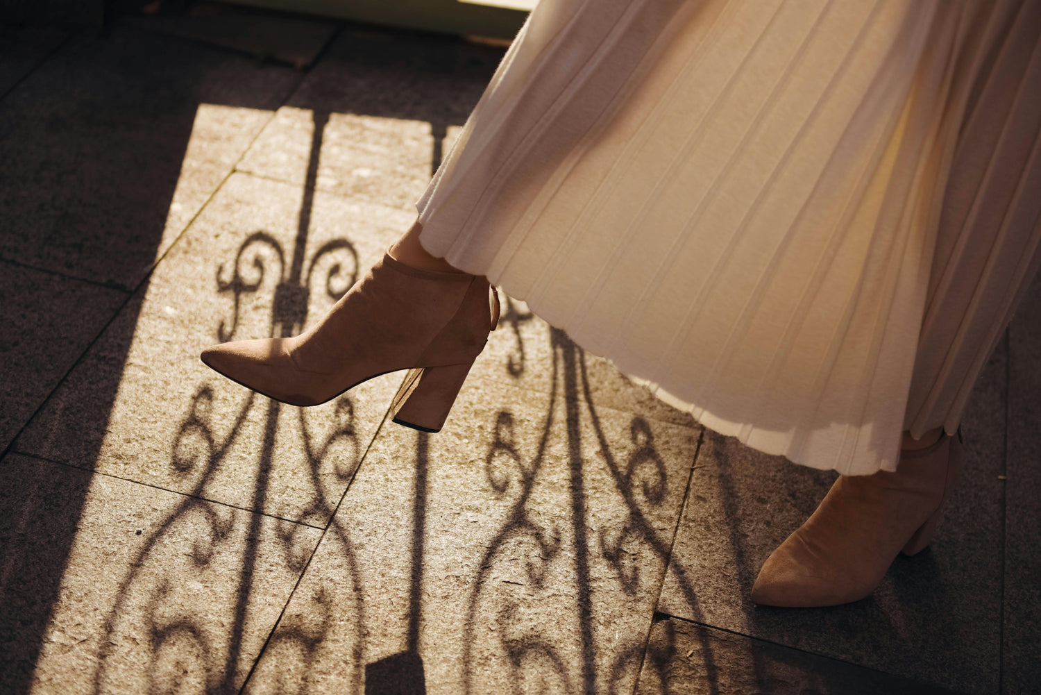 C04fb - The Women’s High-Heel Boot Edit