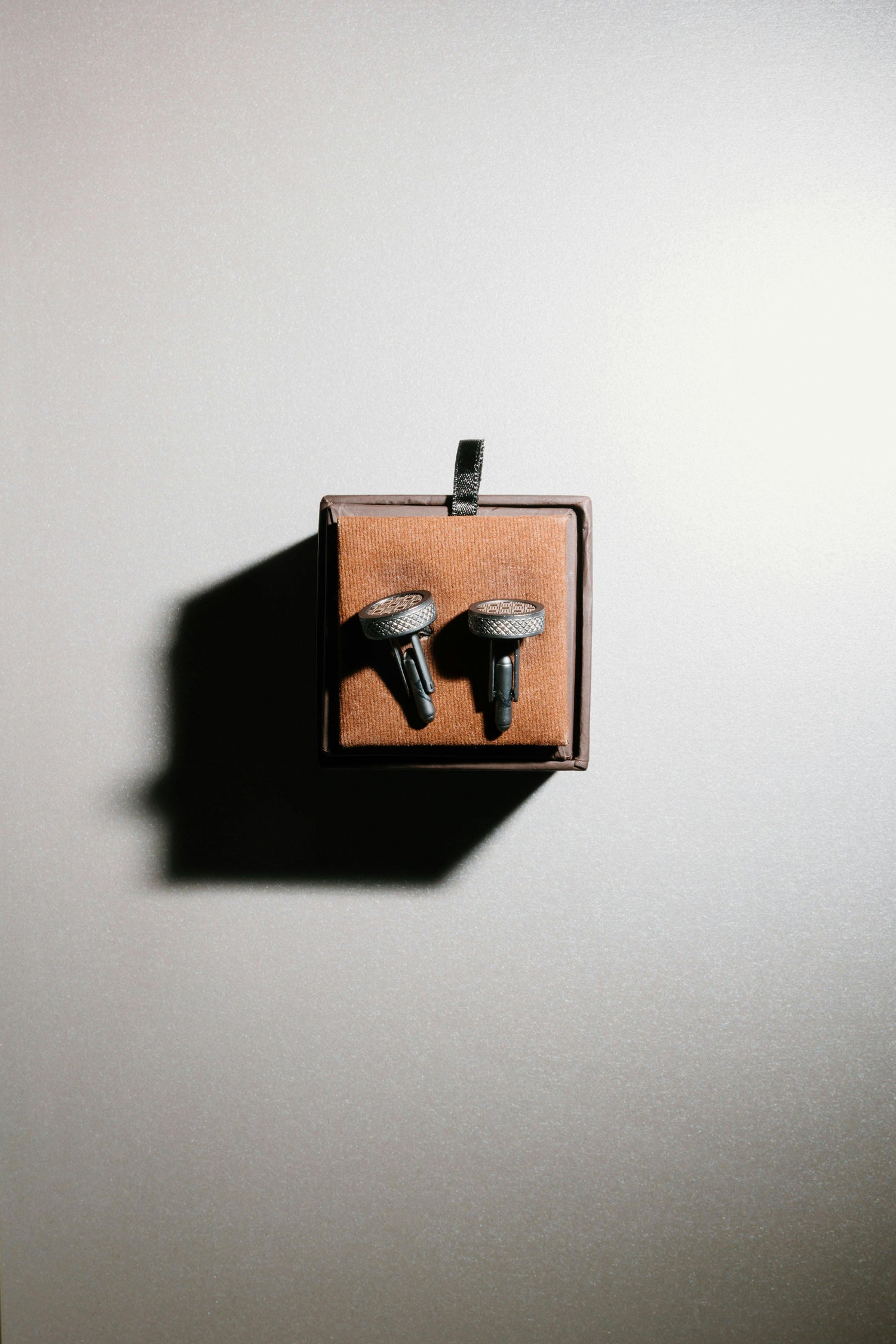 A05d - The Cufflink Edit