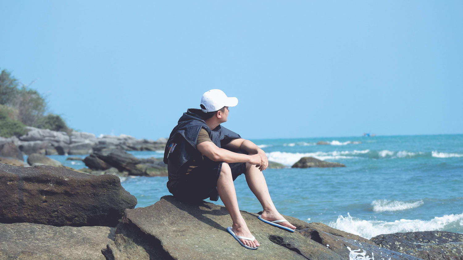 C03da - The Men’s Flip-Flop Sandal Edit