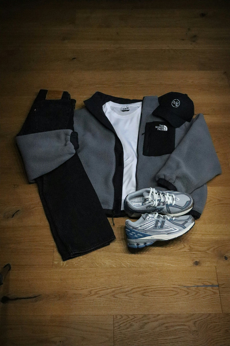b15cb - Sportswear - Men - Clothing (Manual)
