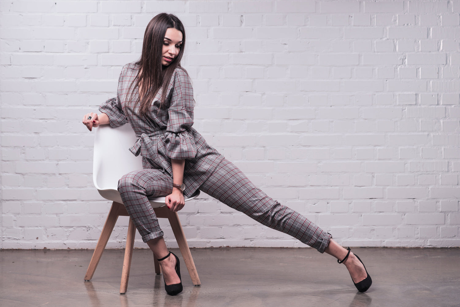 C05cb - The High-Heel Pump Edit