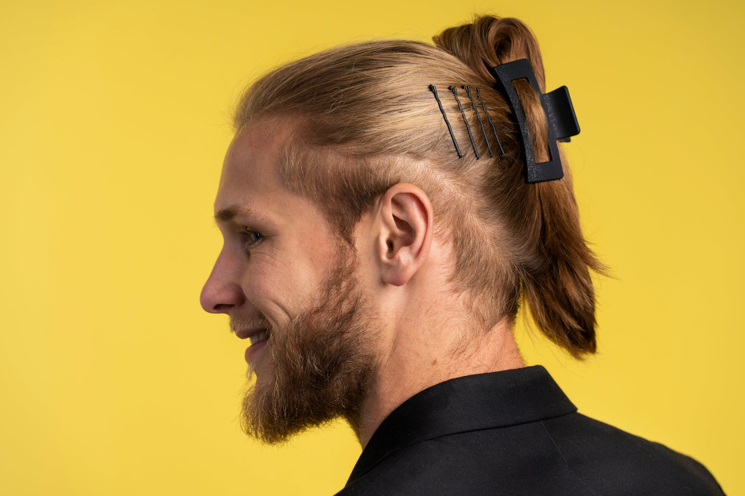 A09ea - The Men’s Hair Clips Edit