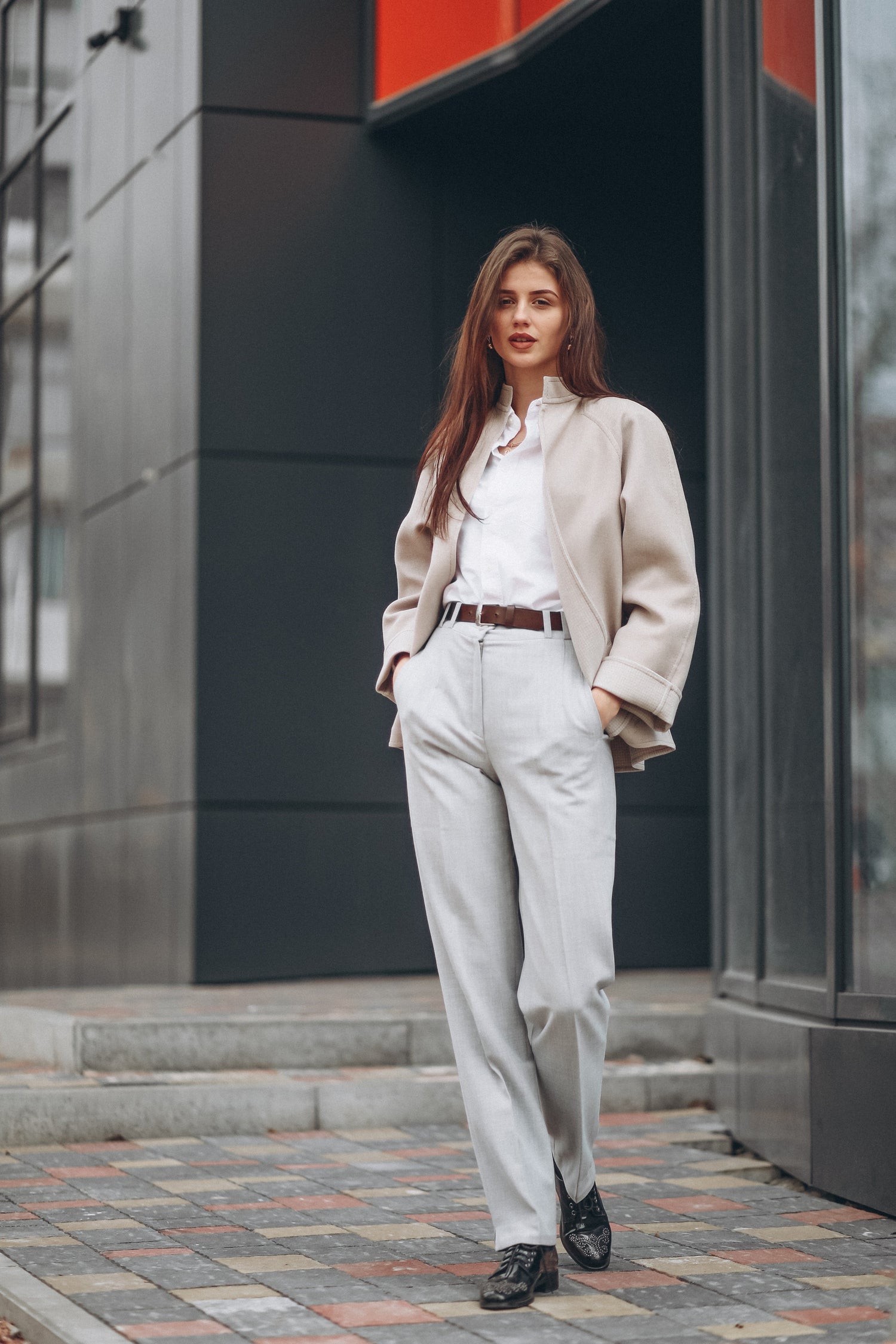B02b - Women’s Trouser Edit