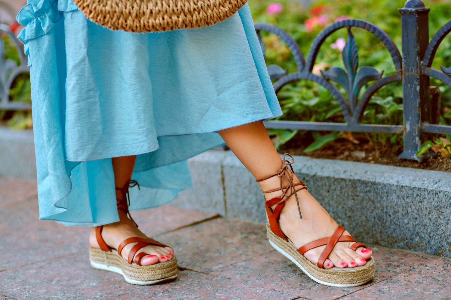 C03eb - The Women’s Platform Sandal Edit