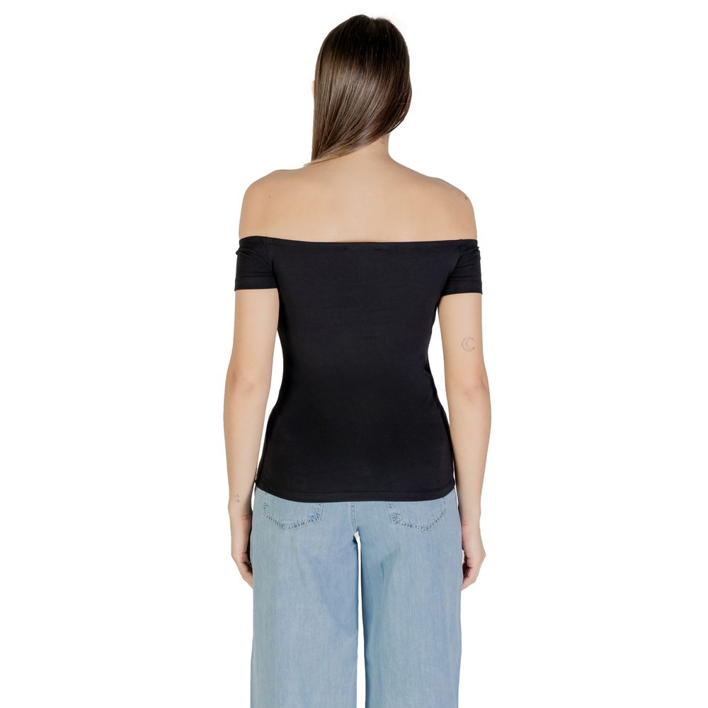 Calvin Klein Jeans Black Cotton T-Shirt - ClickThatClicks 