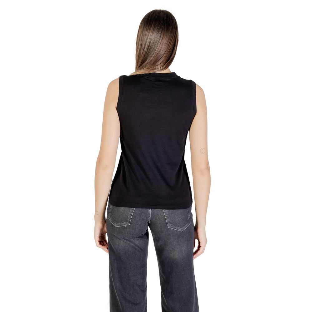 Calvin Klein Jeans Black Cotton T-Shirt - ClickThatClicks 