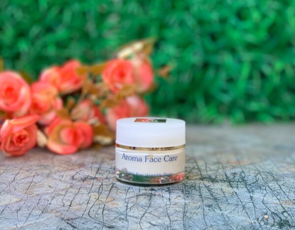 COUNTOUR EYES AND LIPS ANTI AGE CREAM