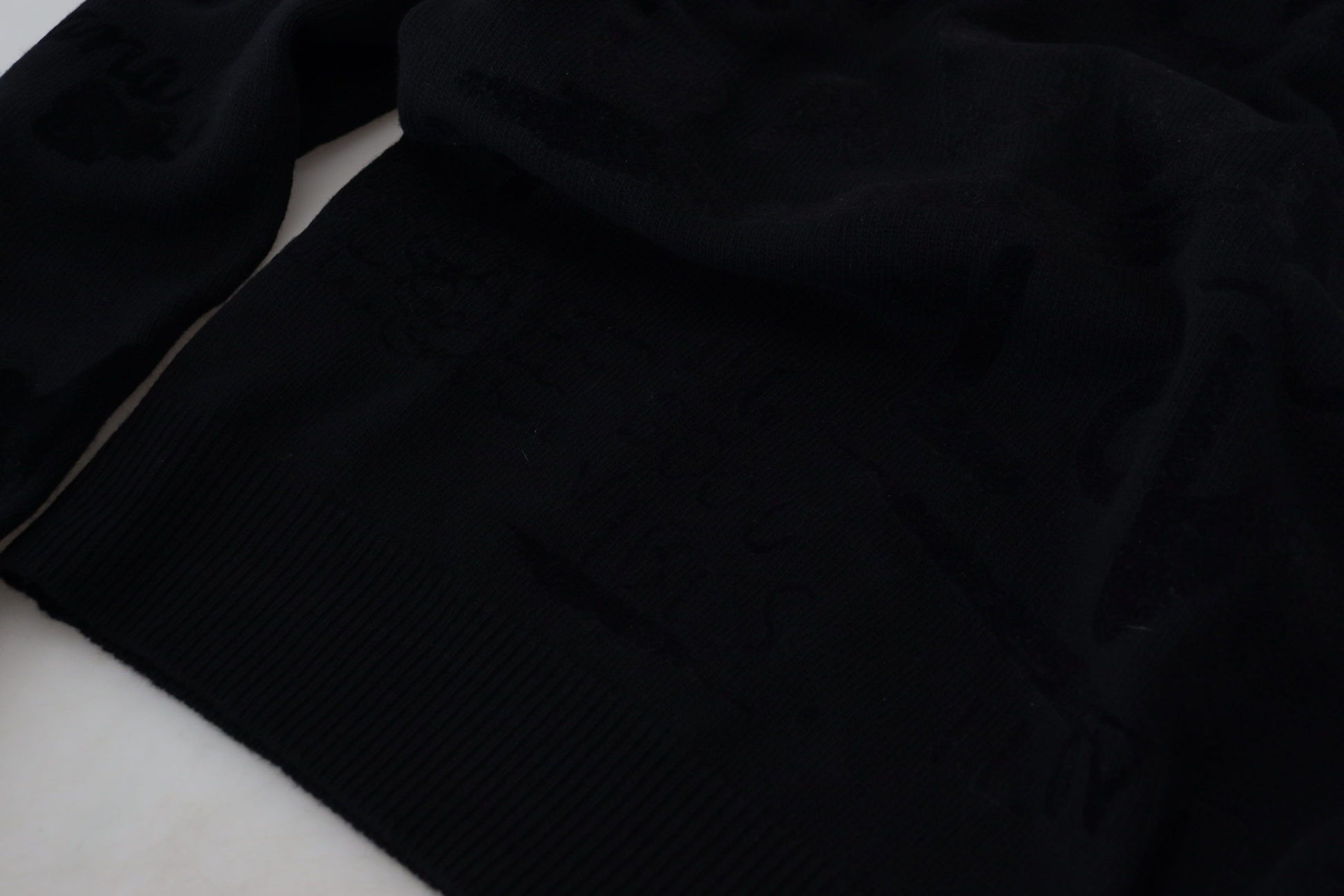 Dolce & Gabbana Black Wool Logo Pattern Crewneck Pullover Sweater - ClickThatClicks 