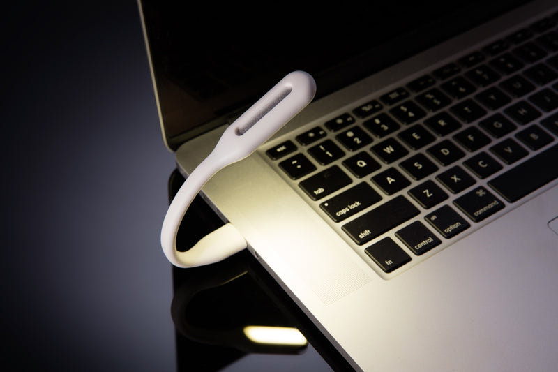 LED Laptop & USB Reading Light – Bendable Portable Lamp