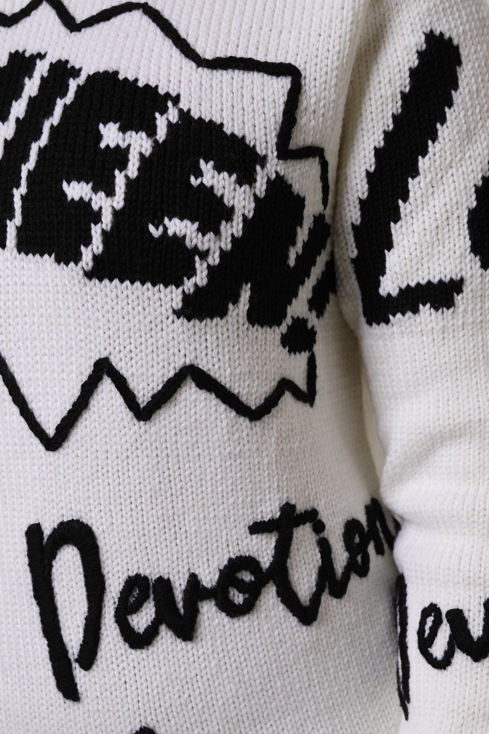 Dolce & Gabbana White Wool Knit Crew Neck Pullover Sweater - ClickThatClicks 