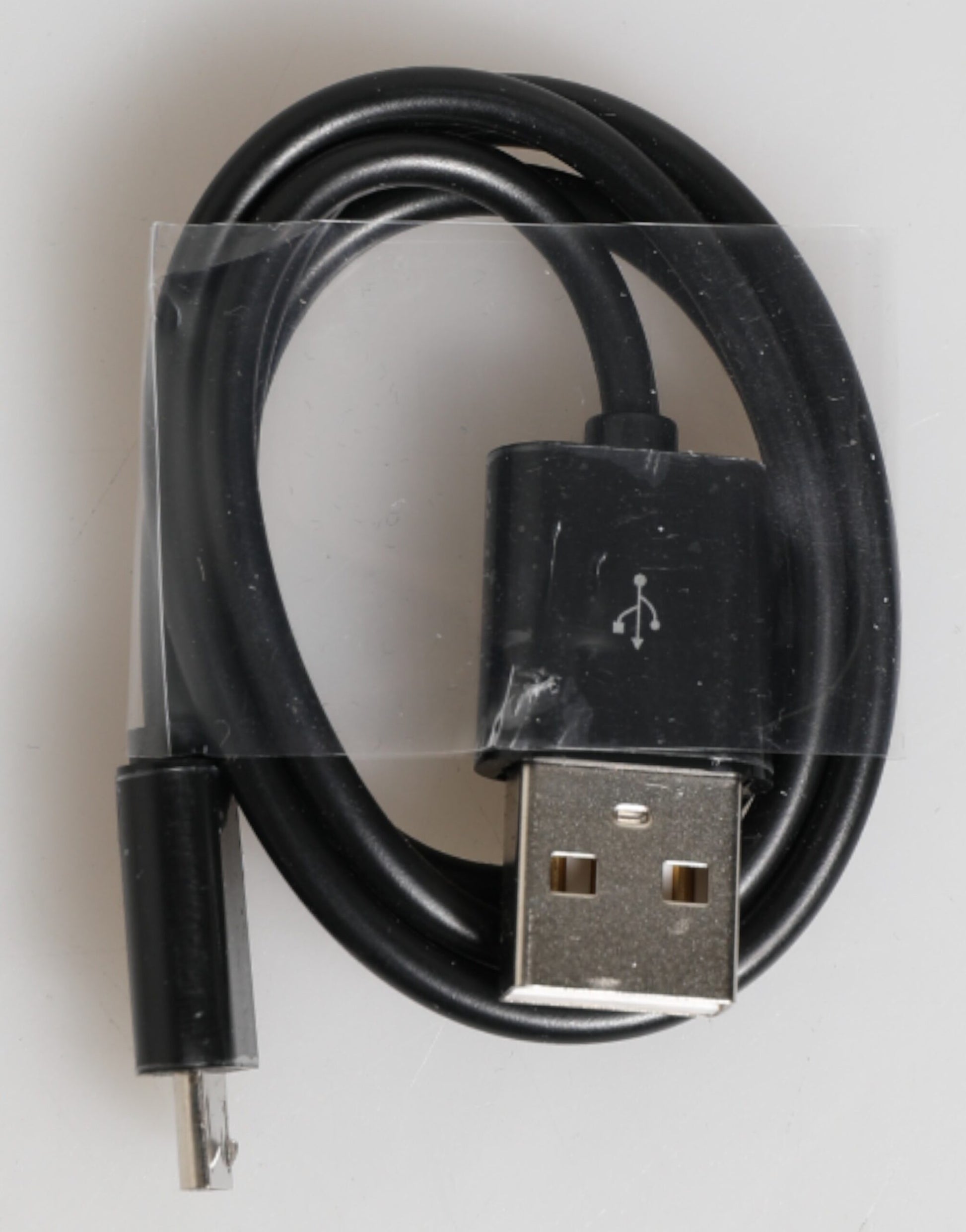 Dolce & Gabbana Black Leather Exotic Skin 3000mAh Power Bank Charger USB - ClickThatClicks 