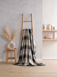 Sherpa Throw – Classic Check Print Blanket (130 × 180cm)